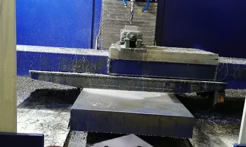 دستگاه خراطی سی ان سی